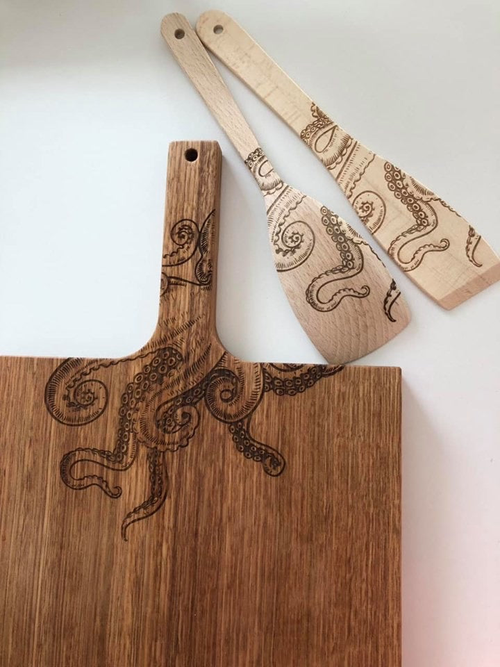 Cutting Board & Matching Spatula